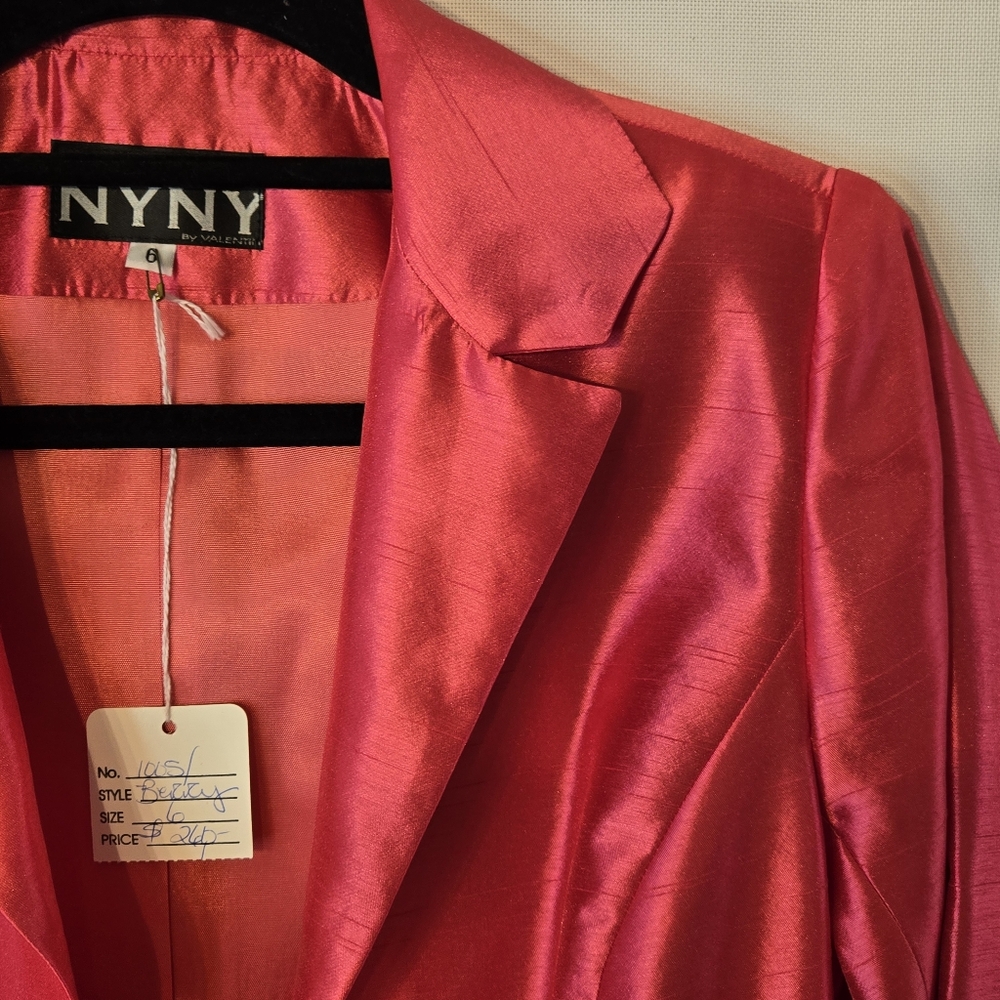 NYNY by Valento Women's NWT Size 6 satin look tailored lined  hot pink blazer - Picture 4 of 7